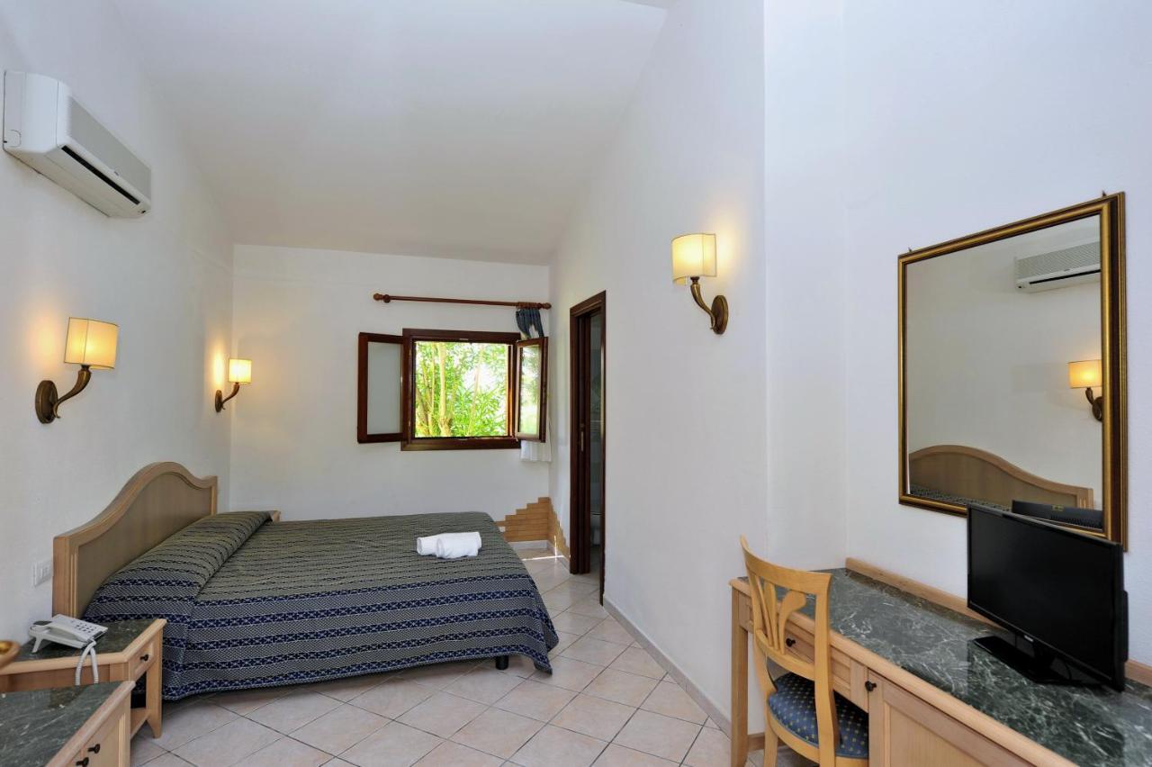 Hotel Cala Mirto Budoni Εξωτερικό φωτογραφία